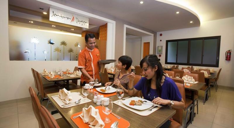 Hotel Jentra Dagen Malioboro 2*