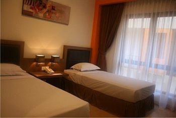 Jentra Dagen Malioboro Hotel 2*