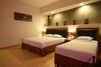 Hotel Jentra Dagen Malioboro 2*